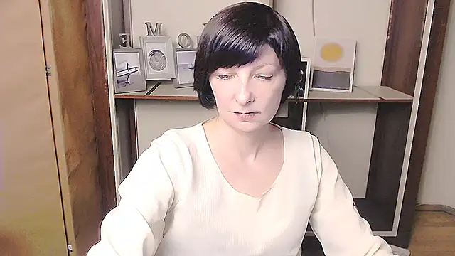 Snapshot of _AngeliaFlow_ chatting on 04-18-26, 08:38 AngeliaFlow online show from 04-18-26, 08:38