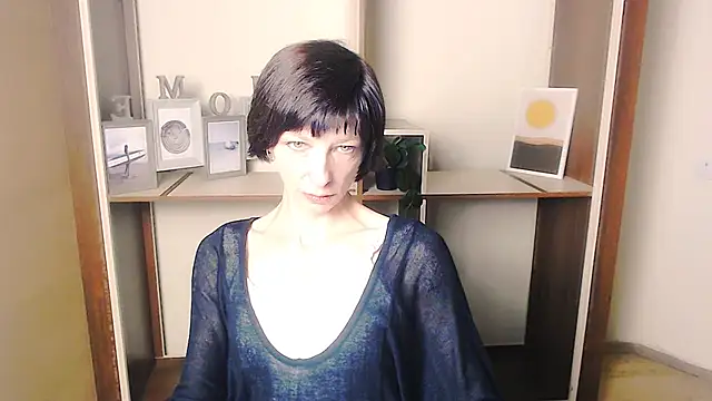 Snapshot of _AngeliaFlow_ chatting on 09-10-25, 05:50 AngeliaFlow online show from 09-10-25, 05:50