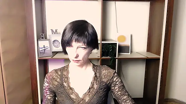  AngeliaFlow  online show from 11-21-25, 06:34