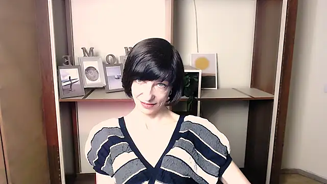  AngeliaFlow  online show from 11-07-25, 08:08