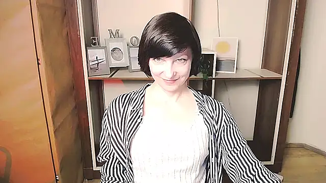 Snapshot of _AngeliaFlow_ chatting on 04-27-26, 08:34 AngeliaFlow online show from 04-27-26, 08:34
