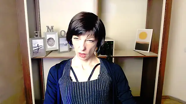 Snapshot of _AngeliaFlow_ chatting on 10-01-25, 06:29 AngeliaFlow online show from 10-01-25, 06:29