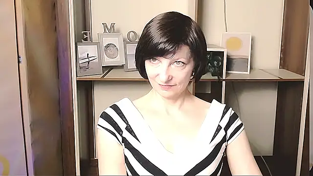 Snapshot of _AngeliaFlow_ chatting on 04-30-26, 08:32 AngeliaFlow online show from 04-30-26, 08:32