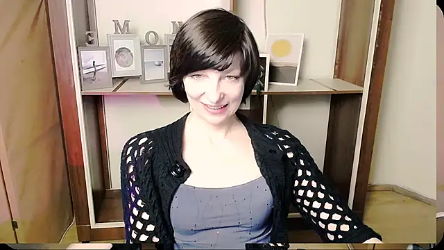 Snapshot of _AngeliaFlow_ chatting on 05-21-26, 08:01 AngeliaFlow online show from 05-21-26, 08:01