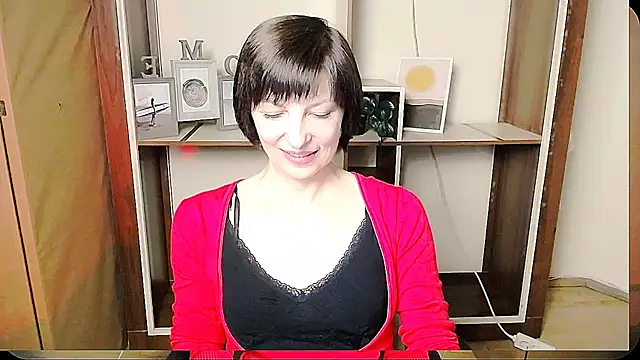 Snapshot of _AngeliaFlow_ chatting on 06-10-26, 08:15 AngeliaFlow online show from 06-10-26, 08:15