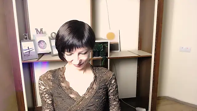  AngeliaFlow  online show from 11-10-25, 07:46