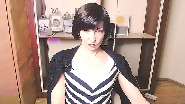 Snapshot of _AngeliaFlow_ chatting on 04-23-26, 08:21 AngeliaFlow online show from 04-23-26, 08:21