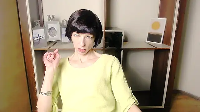 Snapshot of _AngeliaFlow_ chatting on 09-13-25, 06:24 AngeliaFlow online show from 09-13-25, 06:24