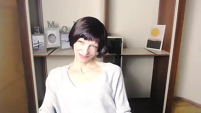 Snapshot of _AngeliaFlow_ chatting on 09-12-25, 06:02 AngeliaFlow online show from 09-12-25, 06:02