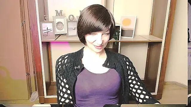 Snapshot of _AngeliaFlow_ chatting on 05-13-26, 08:32 AngeliaFlow online show from 05-13-26, 08:32