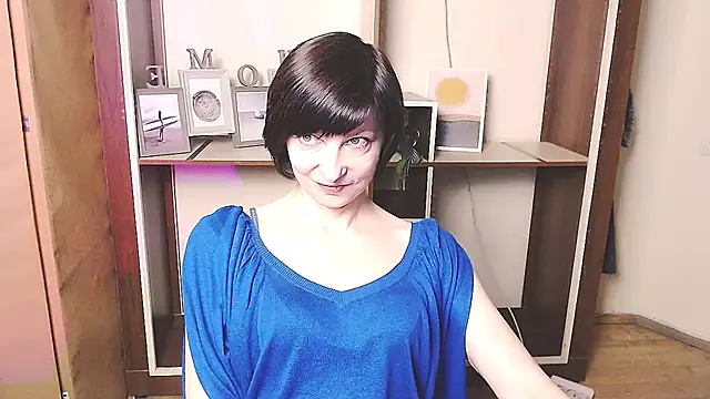 Snapshot of _AngeliaFlow_ chatting on 04-21-26, 08:32 AngeliaFlow online show from 04-21-26, 08:32