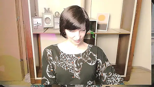 Snapshot of _AngeliaFlow_ chatting on 05-11-26, 02:45 AngeliaFlow online show from 05-11-26, 02:45