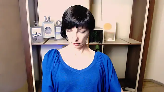  AngeliaFlow  online show from 12-21-25, 11:34