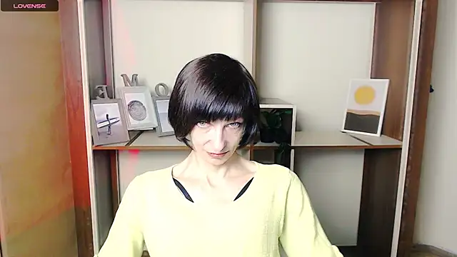 Snapshot of _AngeliaFlow_ chatting on 10-10-25, 06:47 AngeliaFlow online show from 10-10-25, 06:47