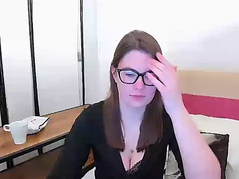 CarolineFlirt online show from 02-20-25, 03:19