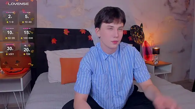 AdrianoAubert online show from 10-25-25, 03:28