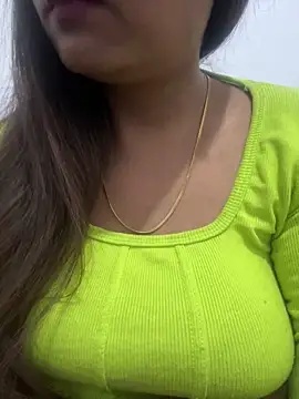 Deepcha1991 online show from 03-07-25, 10:54