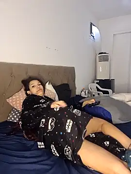 nickelfie online show from 02-25-25, 10:59