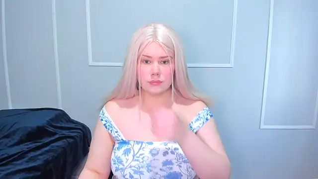  leana  online show from 12-04-25, 07:57