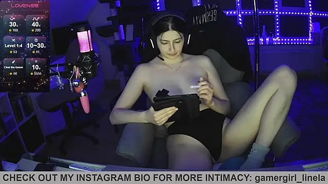 Gamergirl-Linela online show from 06-10-26, 12:23