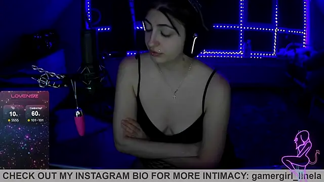 Snapshot of Gamergirl-Linela chatting on 09-11-25, 06:19 Gamergirl-Linela online show from 09-11-25, 06:19