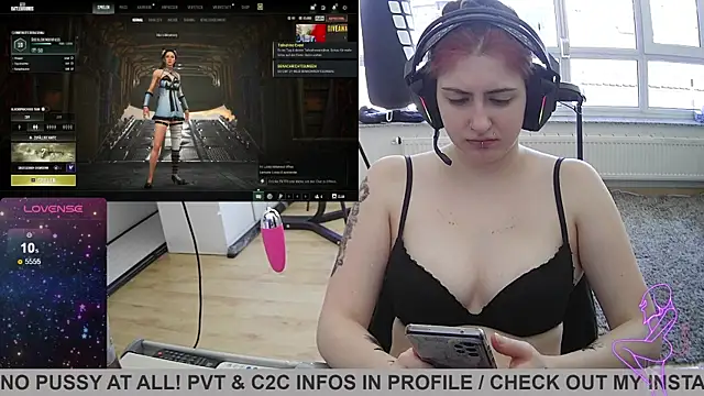 Snapshot of Gamergirl-Linela chatting on 03-22-25, 10:49 Gamergirl-Linela online show from 03-22-25, 10:49
