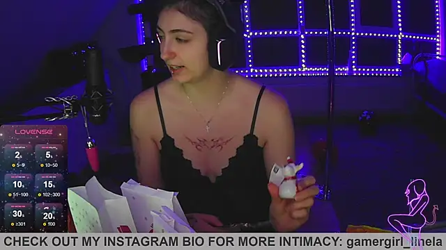 Gamergirl-Linela online show from 11-01-25, 05:07