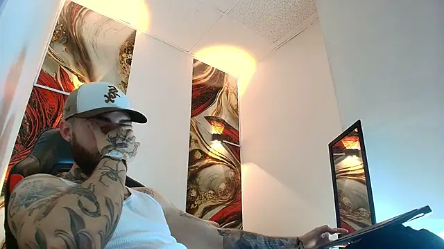 Luke davis01 online show from 05-08-26, 01:15