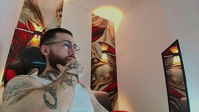 Luke davis01 online show from 11-28-25, 01:11