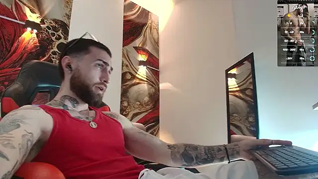 Snapshot of Luke_davis01 chatting on 02-04-26, 01:06 Luke davis01 online show from 02-04-26, 01:06