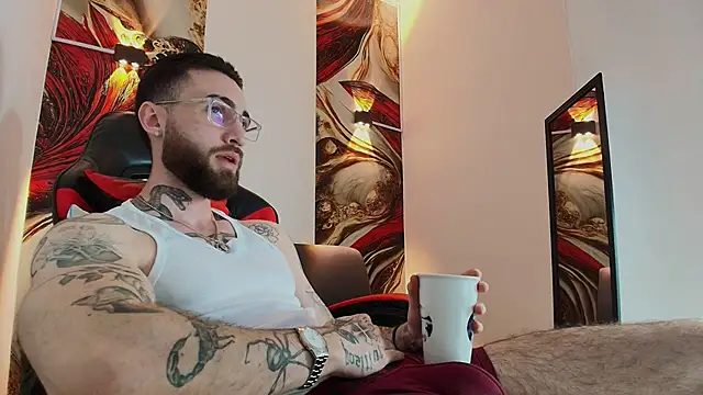 Luke davis01 online show from 11-06-25, 01:26