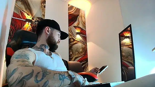 Luke davis01 online show from 05-09-26, 01:03