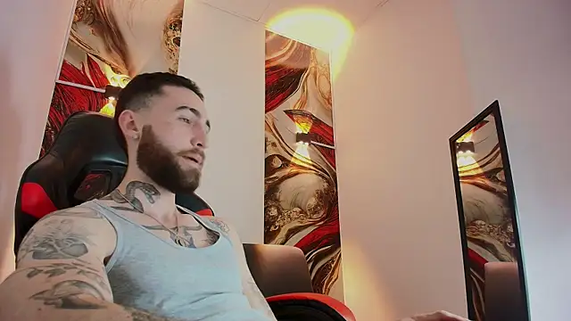 Luke davis01 online show from 10-28-25, 01:21