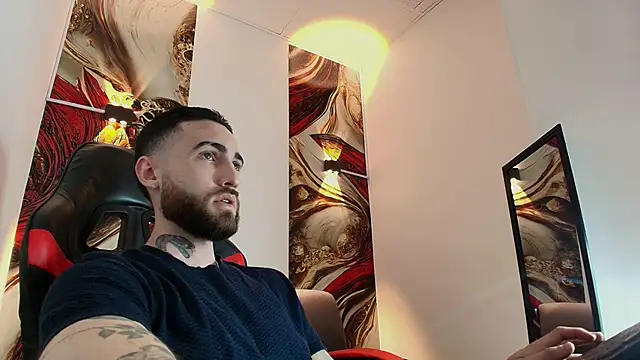 Luke davis01 online show from 10-29-25, 01:21