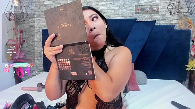 Sophia Brunett online show from 09-09-25, 12:03