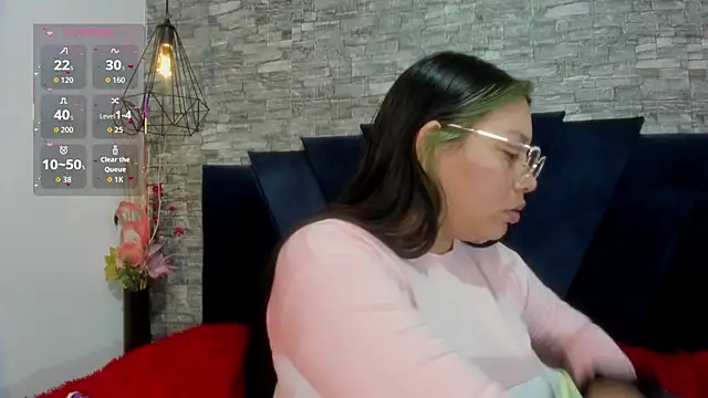 Sophia Brunett online show from 02-14-26, 11:43