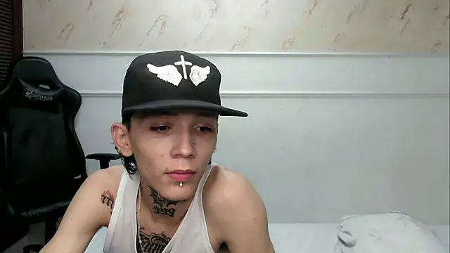 Snapshot of andrey_mishel_hot chatting on 02-14-25, 05:19 andrey mishel hot online show from 02-14-25, 05:19