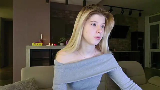 Snapshot of Bella_amory chatting on 03-02-25, 06:24 Bella amory online show from 03-02-25, 06:24