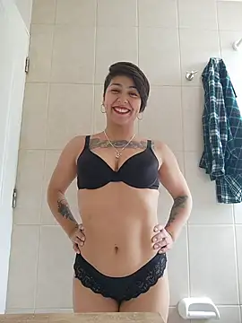 MaiPandora online show from 11-17-25, 05:28