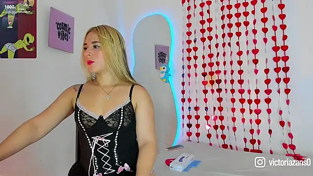Vickyallien online show from 09-22-25, 04:02