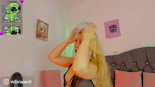 Vickyallien online show from 07-09-26, 03:22
