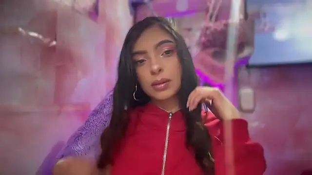 Skye Moore online show from 08-05-26, 02:05