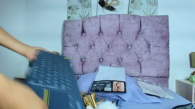 Skye Moore online show from 10-09-25, 11:55