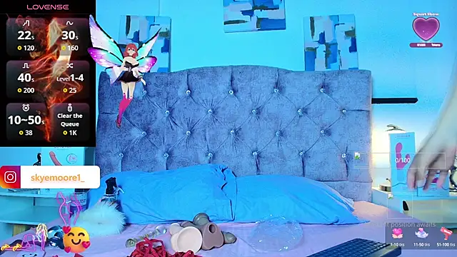 Skye Moore online show from 10-06-25, 11:55