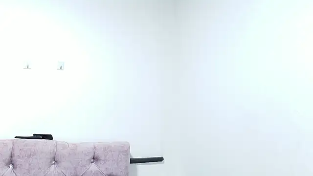 Skye Moore online show from 10-20-25, 12:06