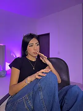 Mirandaa Rogers online show from 07-25-26, 07:09