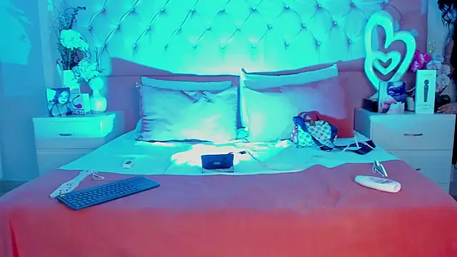 KourtneyEvans online show from 02-16-26, 10:18