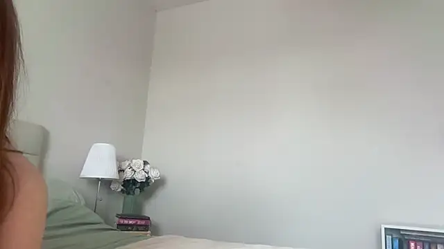 skyejde online show from 10-19-25, 01:03