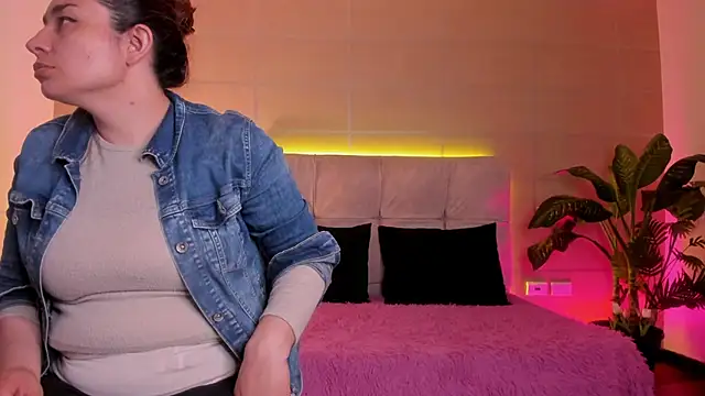  michonne  online show from 02-14-26, 03:07