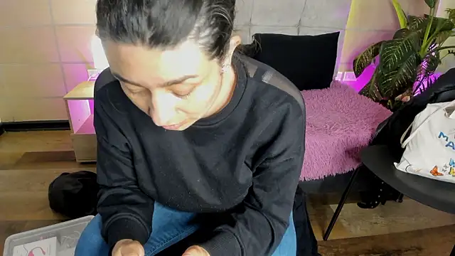  michonne  online show from 03-12-26, 03:23